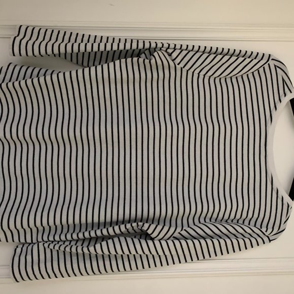 B&W Stripped Long Sleeve - Picture 4 of 8